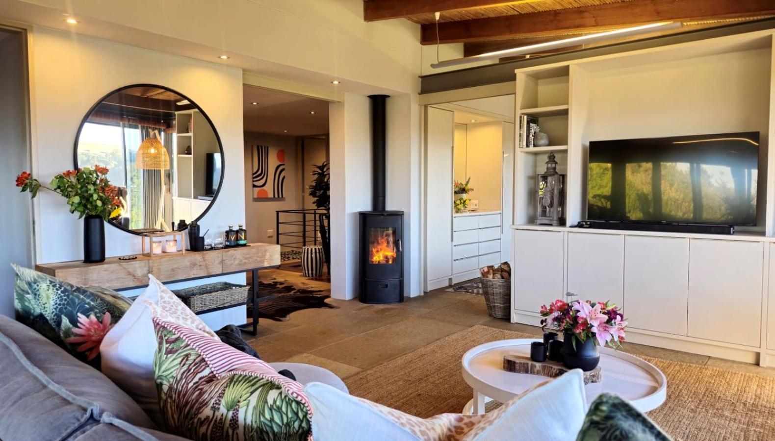 Oubaai By Raw Africa Collection * Herolds Bay