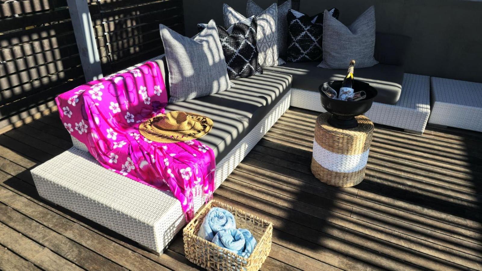 Oubaai By Raw Africa Collection
